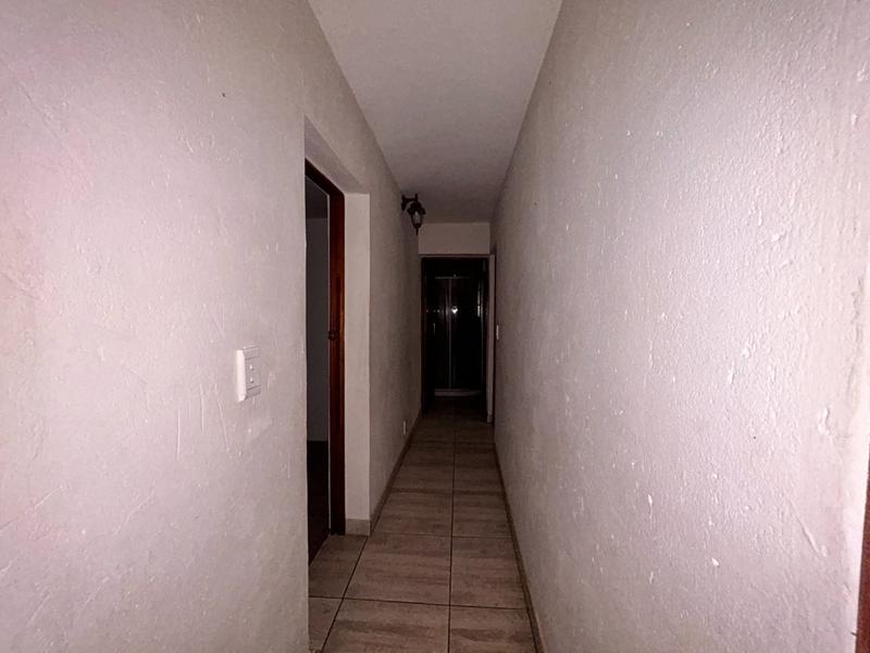 To Let 4 Bedroom Property for Rent in Melodie North West